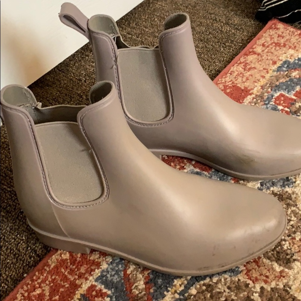 Chelsea boots